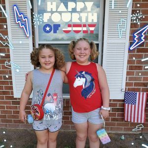 Meet your Posher, Leah